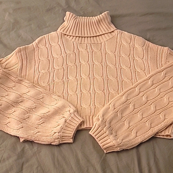 Sweater - Picture 1 of 2